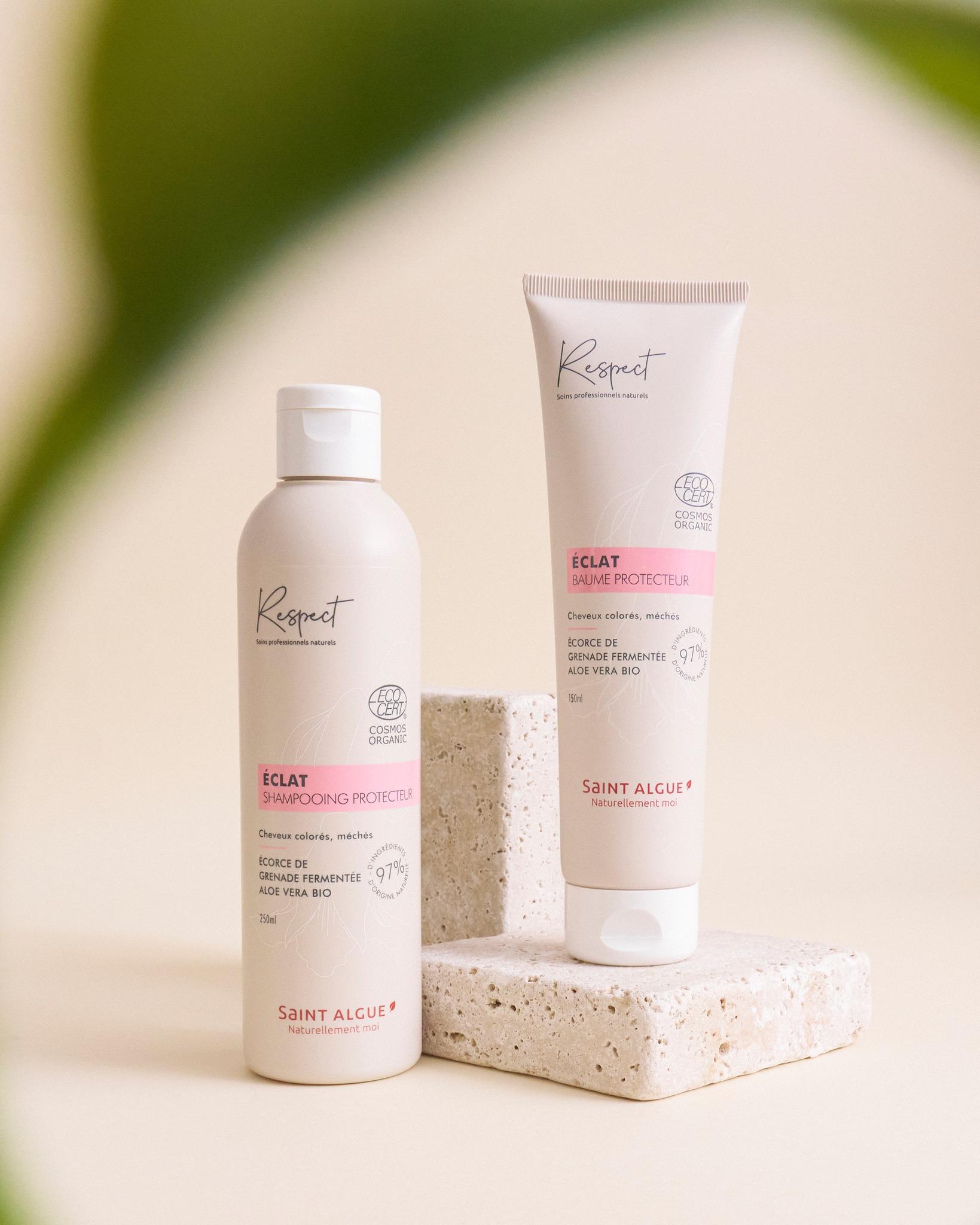 Découvrez notre duo protecteur Éclat, spécialement conçu pour les cheveux colorés ou méchés 🌿
💧 Formulé avec 97% d’ingrédients d’origine naturelle
🌱 Enrichi en écorce de grenade fermentée & aloe vera bio
♻️ Certifié COSMOS ORGANIC par ECOCERT 

Un éclat préservé, une douceur retrouvée, et un geste plus clean au quotidien, disponible dans tous nos salons