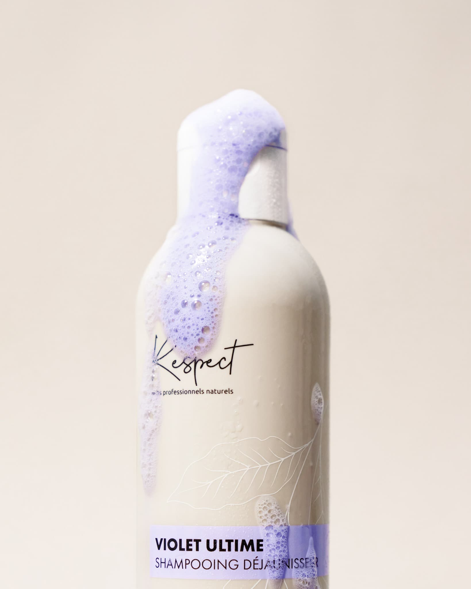 Entre 2 colorations, entretenez votre blond avec le shampooing Violet Ultime de notre gamme Respect Saint Algue 🌿 il permet de neutraliser les reflets jaunes qui ont tendance à apparaître lorsque le blond dégorge 💜
Faites confiance à nos experts Saint Algue et prenez rendez-vous pour sublimer vos cheveux👉 lien dans notre bio